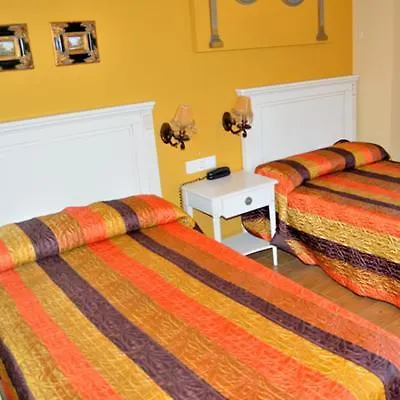 Plaza Teverga Ла-Пласа