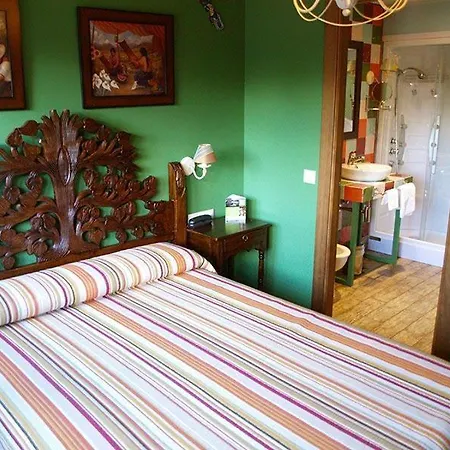 Plaza Teverga Отель Ла-Пласа